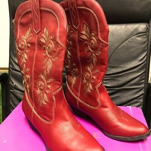 Women’s Rampage Western Boots size 8 1/2